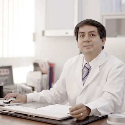 Dr.-Iván-Guaya-Dermatólogo